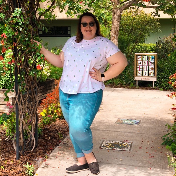 Meet your Posher, Marybeth - Picture 3 of 8